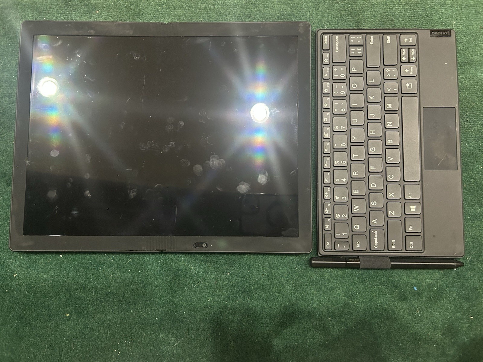Lenovo Thinkpad X1 FoId G1 13″ Touchscreen PC w/ Intel® Core™ i5-L16G7 3.00 GHz