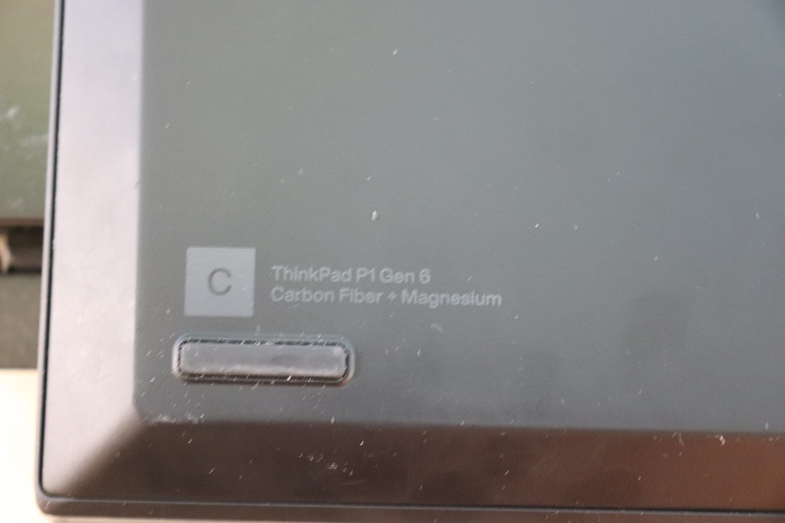 Lenovo Think Pad P1 Gen 6 16 OLED 2.6 GHz i9-13900H 32GB 1TB SSD RTX 2000 Ada
