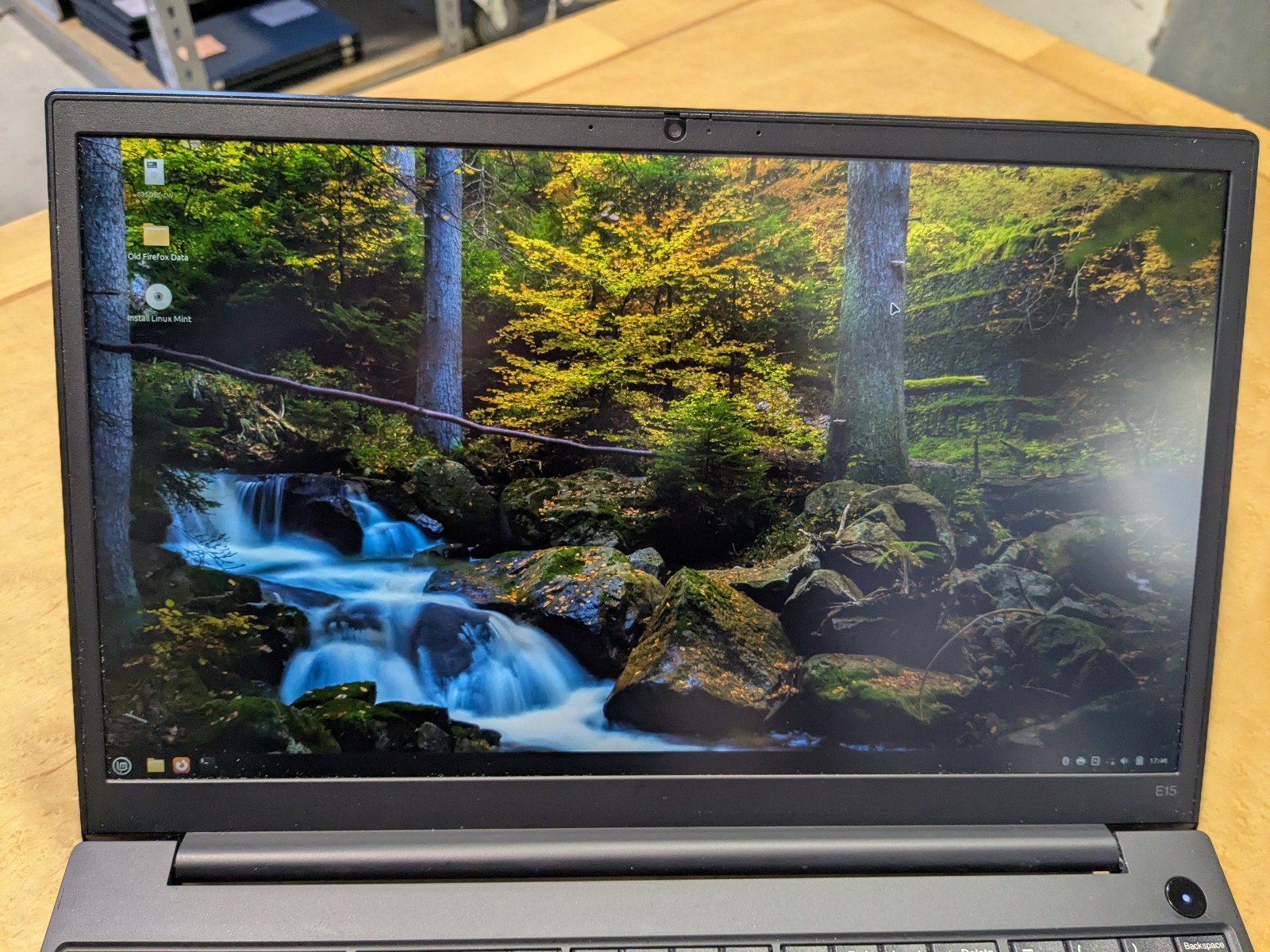 Lenovo Thinkpad E15 Gen 2 15.6″ i5-1135G7 2.4GHz 8GB Ram 256GB SSD No OS/AC #5