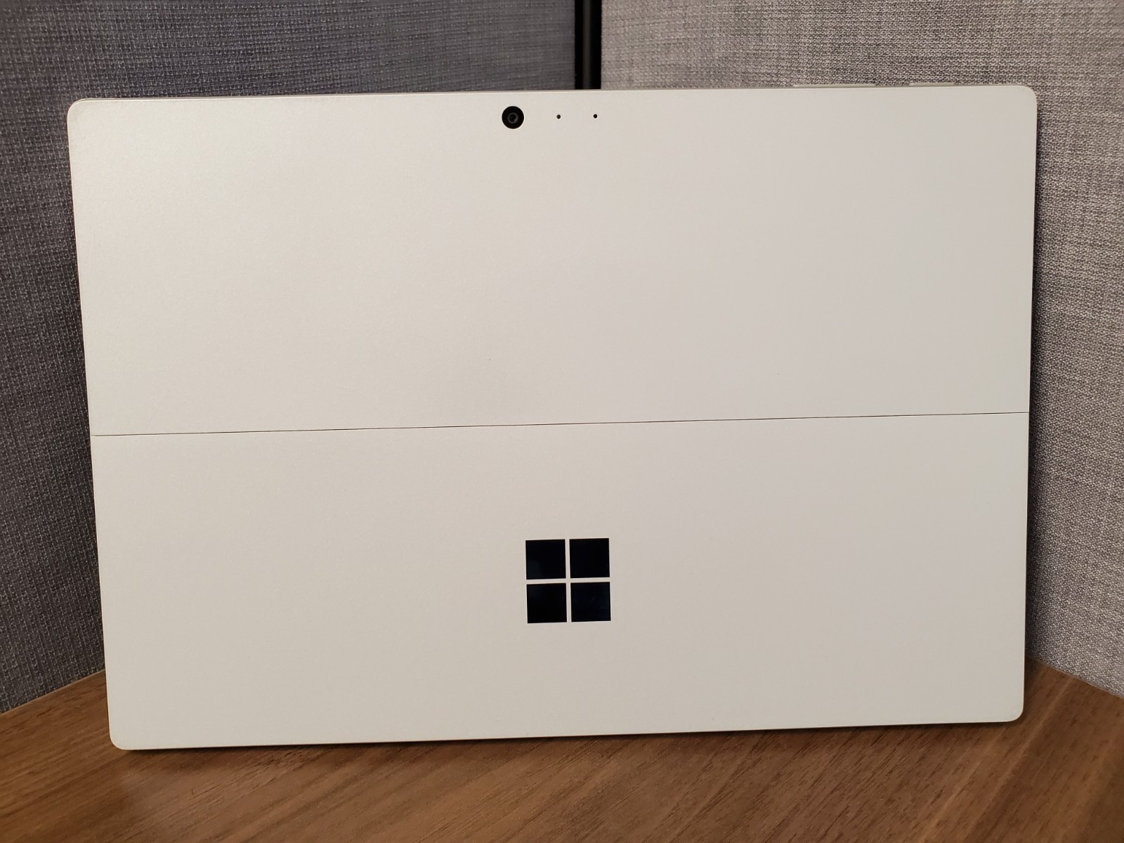 Surface Pro 6 | i5-8350U | 8GB RAM | 256GB SSD | Win11 Pro | W/ keyboard & case