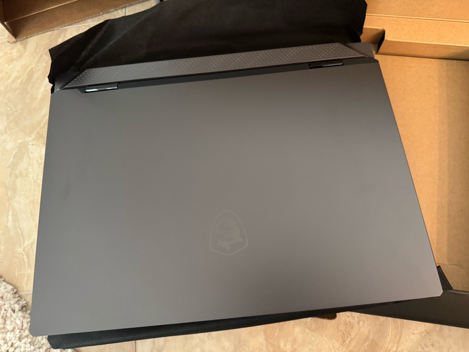 MSI Vector A18 HX Gaming Laptop 18″QHD+ AMD Ryzen 9 9955HX 32GB 1TB RTX 5070 Ti