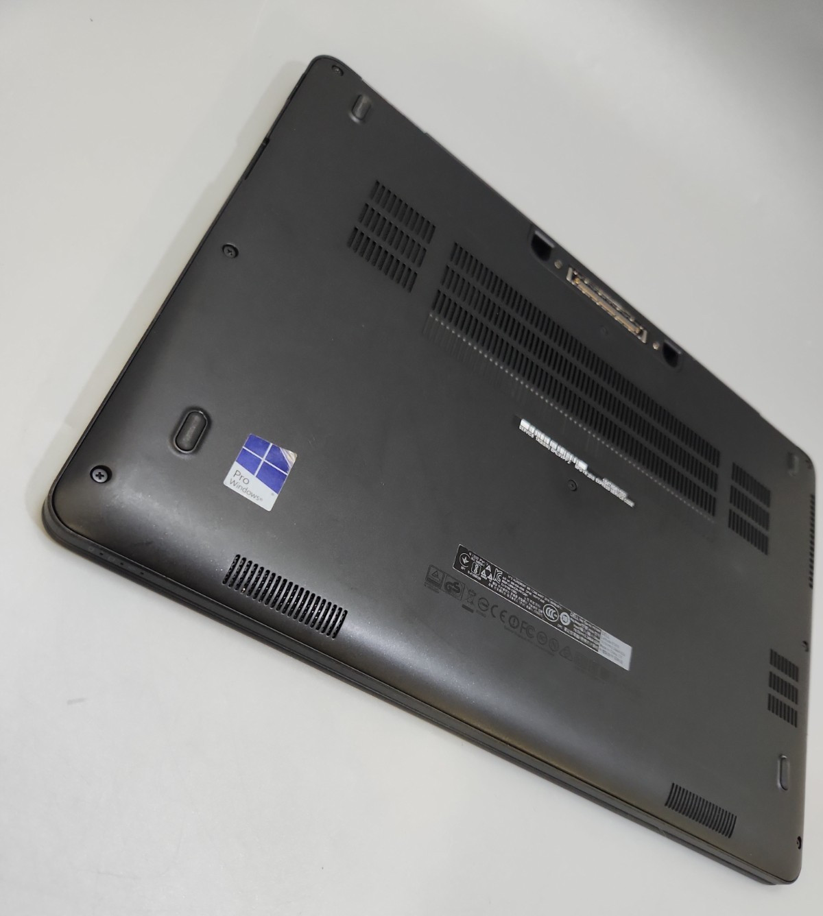 Dell Latitude E7470 14″/ i7- 6600U @ 2.60ghz / 16GB/ 256GB NVME SSD/ Win 11P