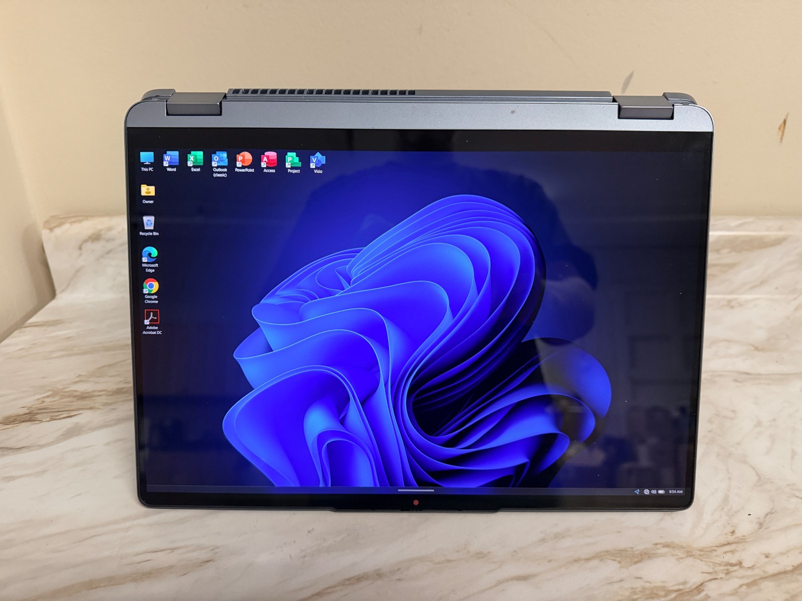 Lenovo Flex 7i 2.2K Touch 2-in1 Laptop Intel Core i7-1355U 16GB Ram 1TB SSD W11P
