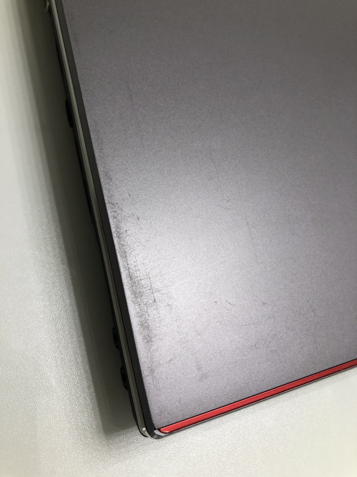 Fujitsu Celsius H770 Xeon E3-1505M v6 16GB 512GB SSD Quadro M2200 4GB Laptop