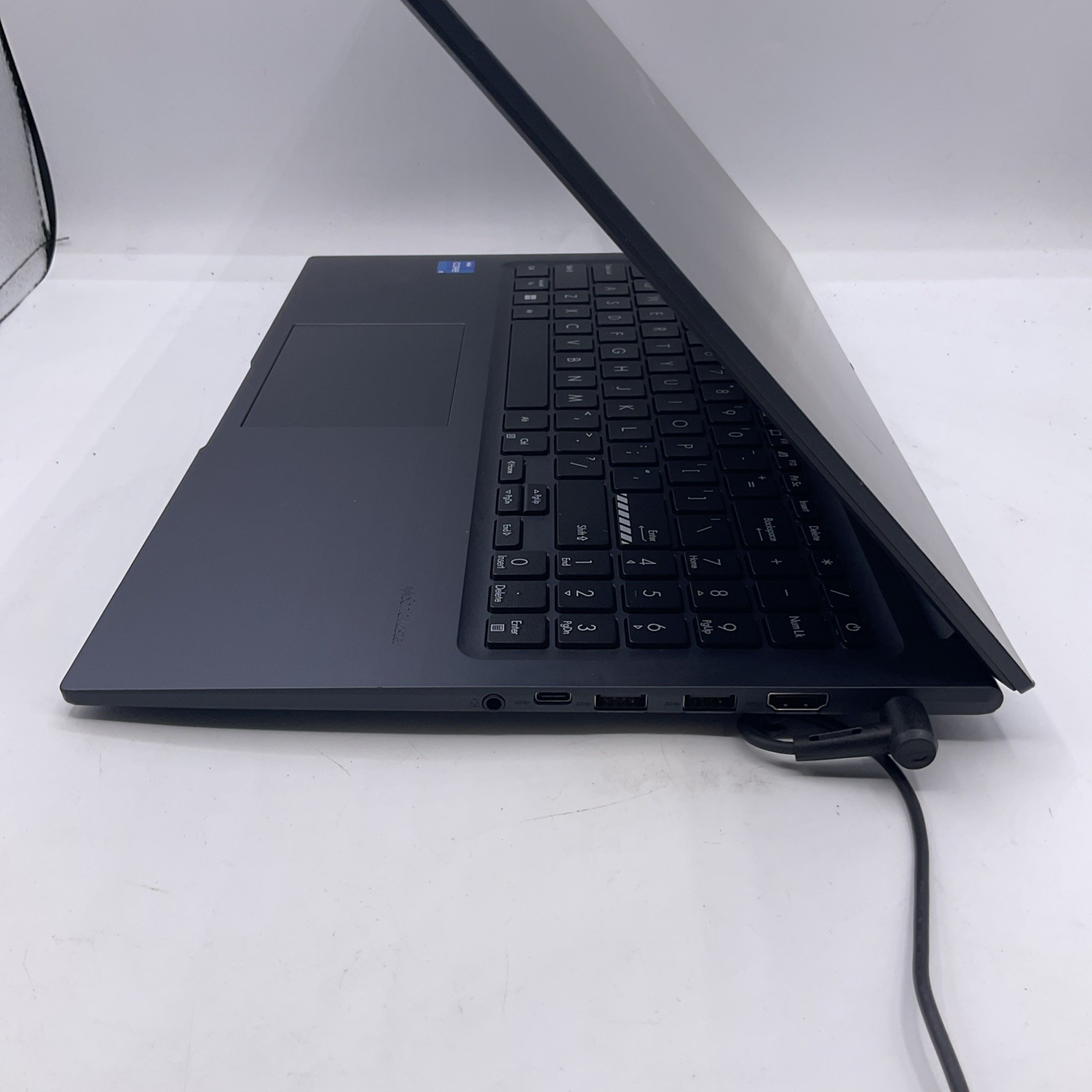 ASUS Vivobook F1502ZA-WS51 15.6″ i5-1235U 8GB RAM With Dell Backpack PO1520P