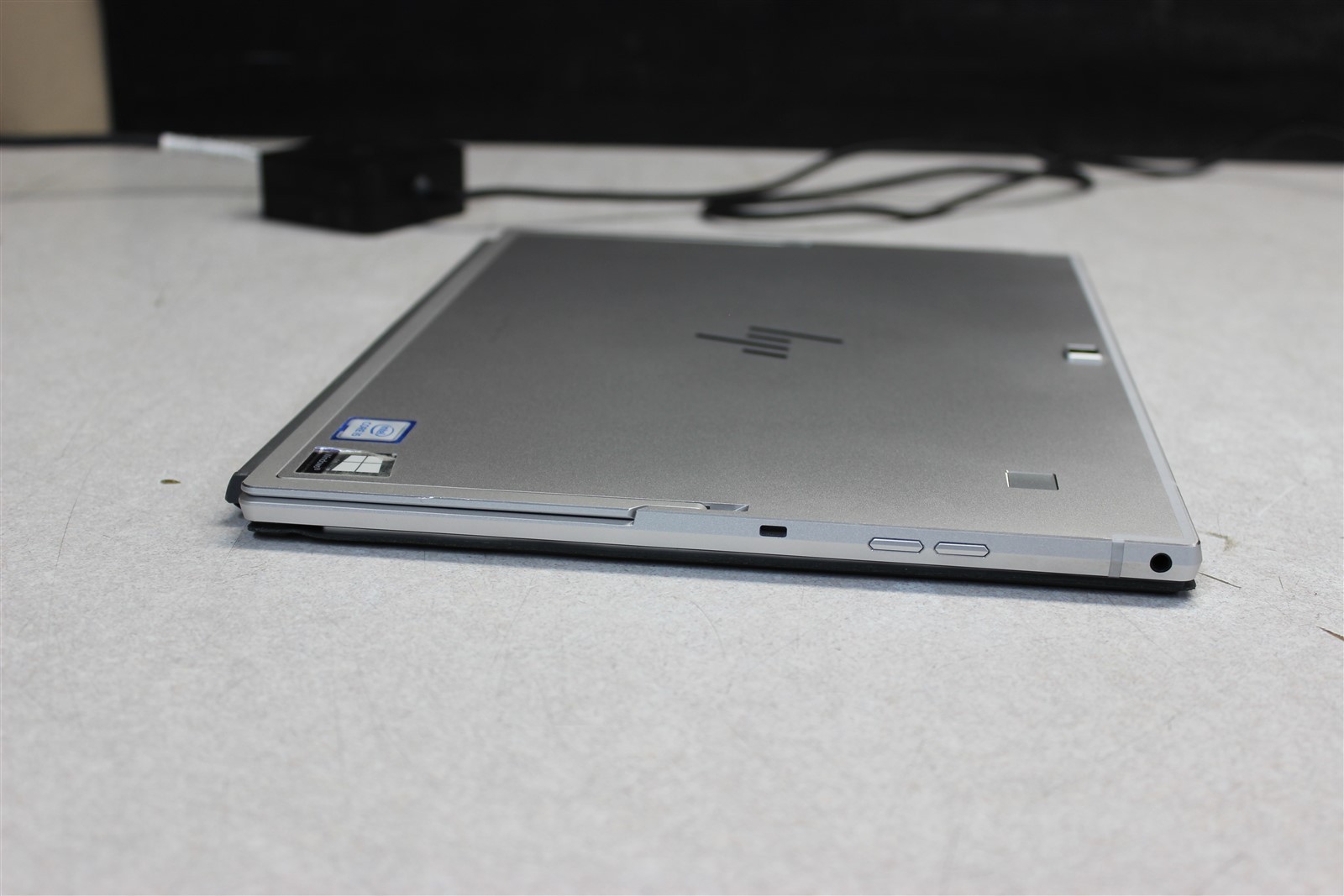 HP Elite X2 G4 2.5GHz Intel i5-8265U, 8GB RAM, 256GB M.2 SSD, Windows 11