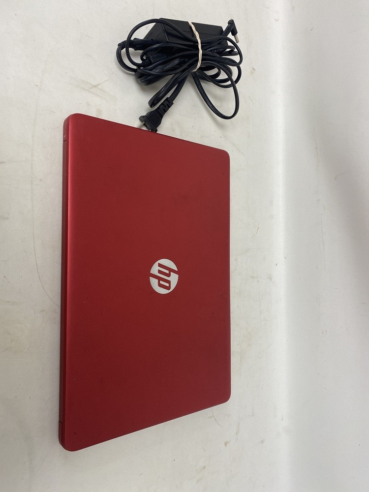 HP 15-DW0081WM 4GB RAM 500GB LAPTOP AND CHARGER