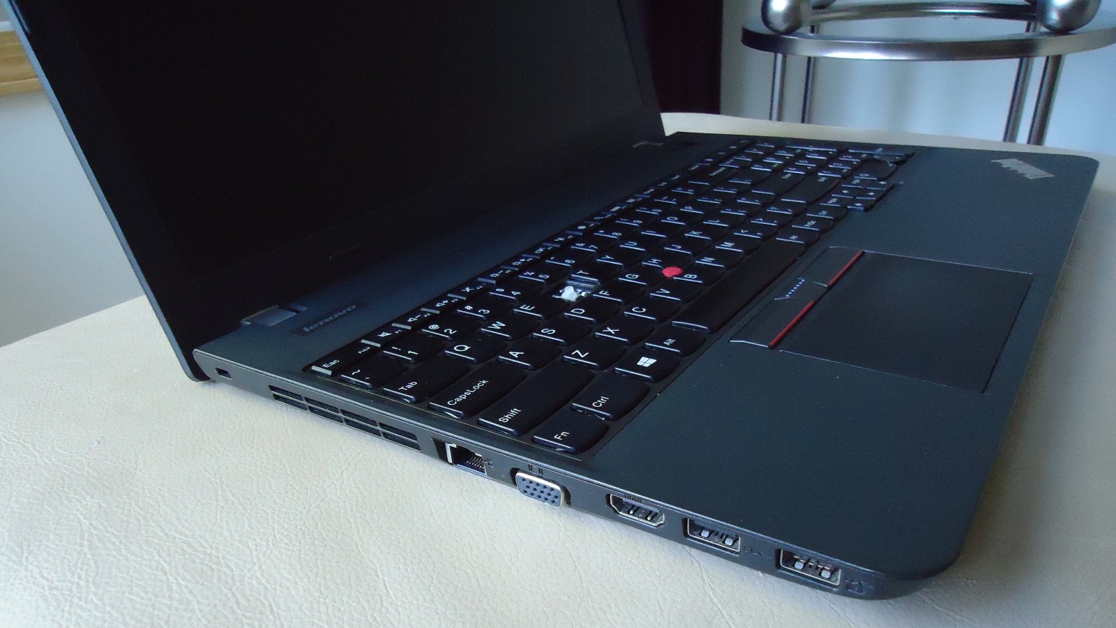 Lenovo ThinkPad E555 15.6″ Laptop AMD 6-7000 for Parts of Repair