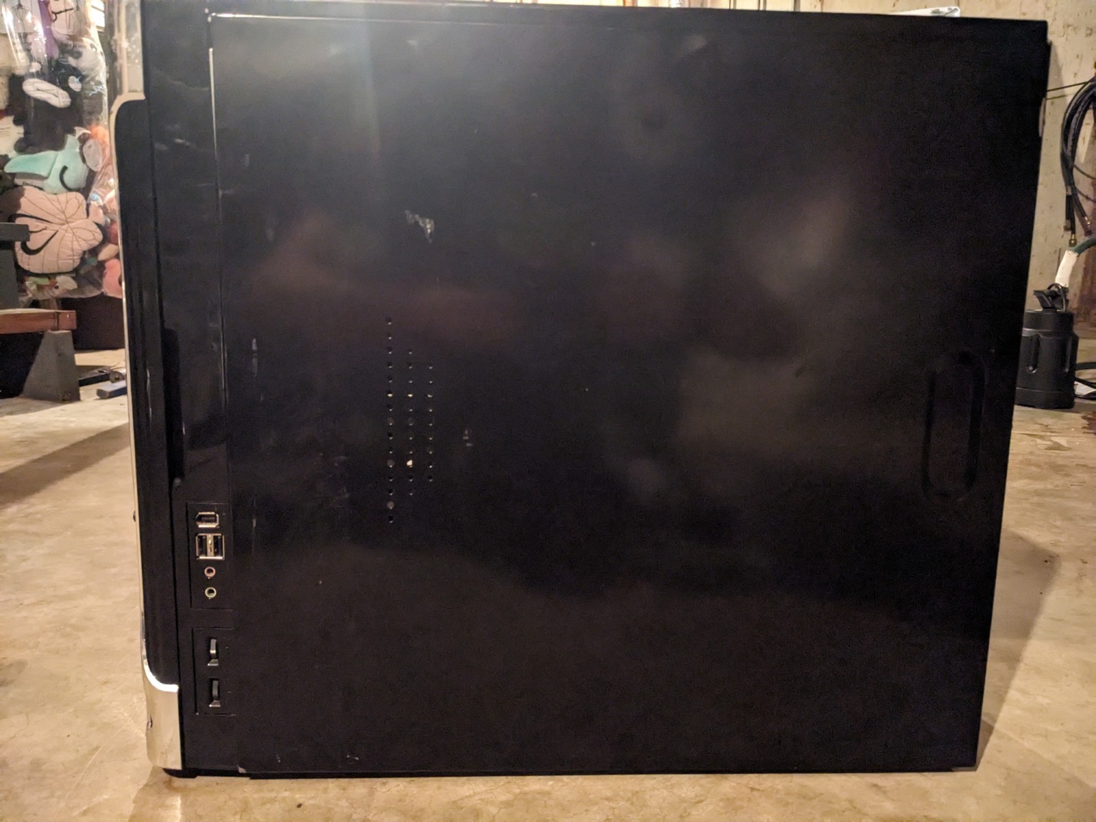 LOCAL PICKUP ONLY – Xion Xon II / Apevia X-Cruiser For Parts PC Lot