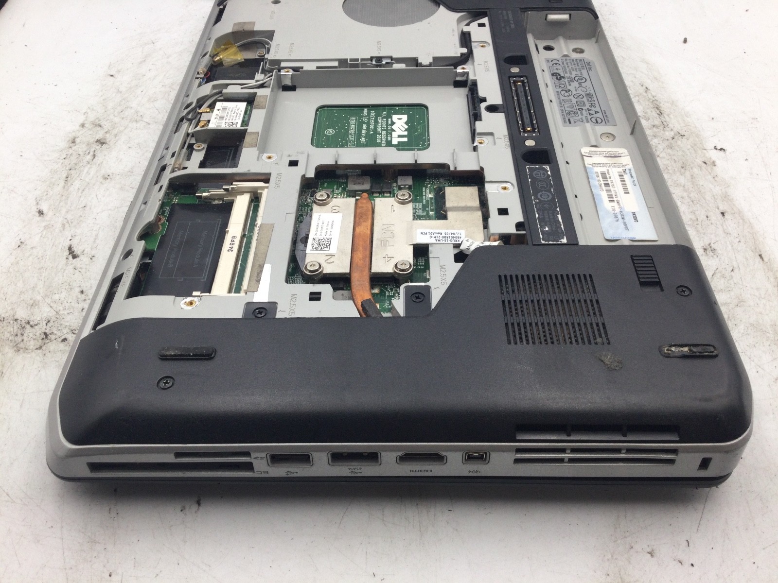 DELL LATITUDE E5520 – BOOTS TO BIOS – INTEL I5 2540 – NO RAM – 15″ – READ – BB!