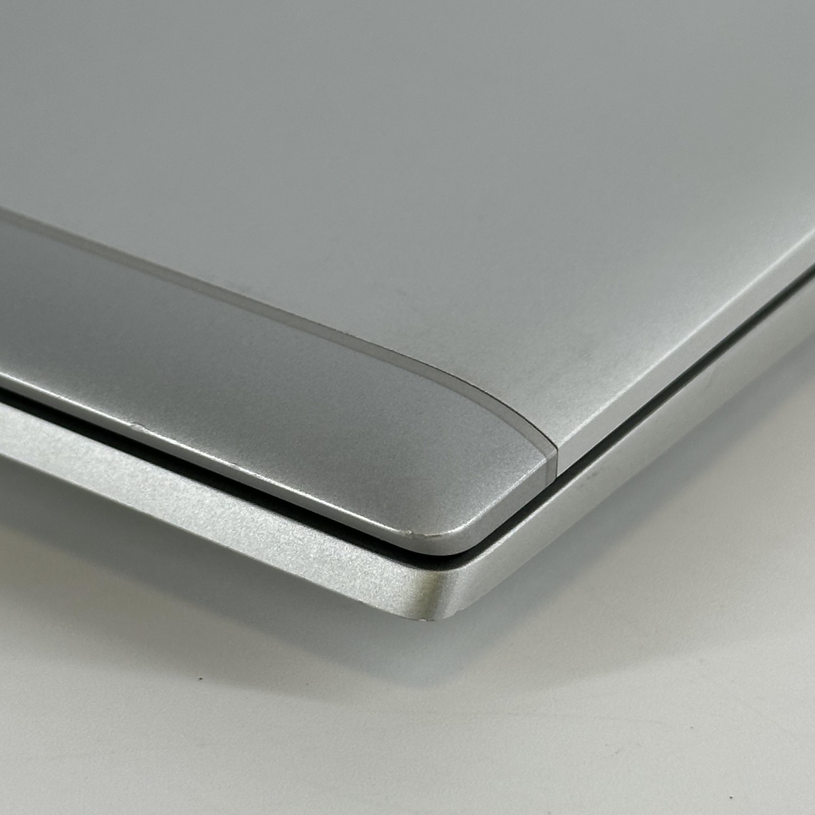 HP Elitebook 850 G8 15.6 Silver FHD i5-1145G7 2.60GHz 16GB 256GB SSD Very Good