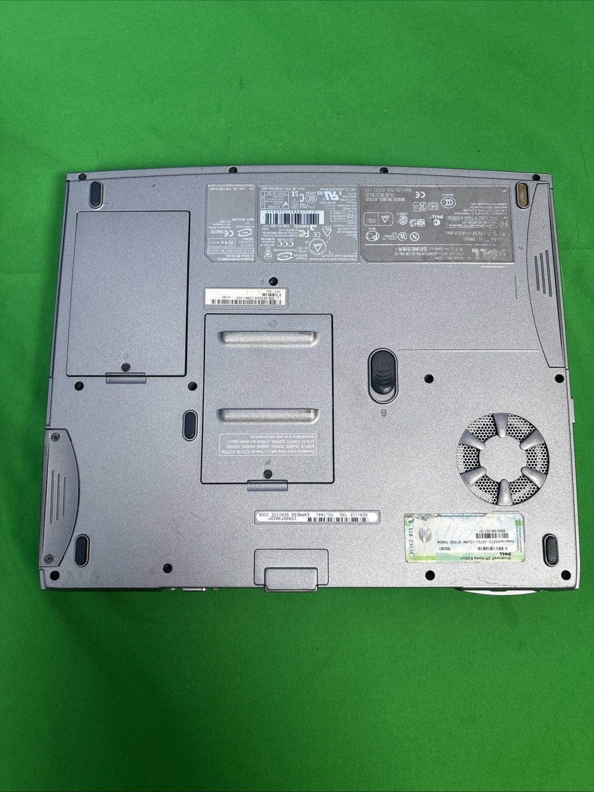 Dell Inspiron 1150 PP08L Laptop Intel Celeron, Vintage Retro, As-Is UNTESTED