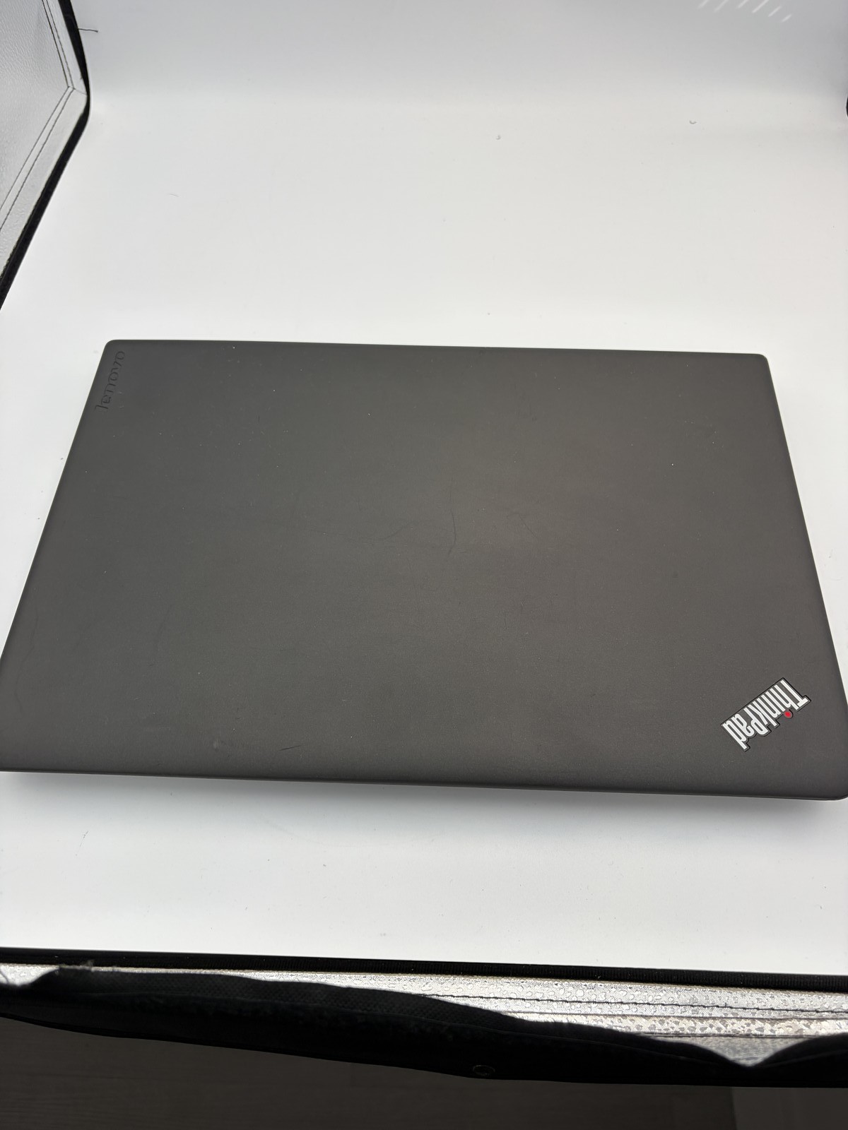 Lenovo ThinkPad E560 (2015) Intel(R) Core(TM) i5-6200U CPU @ 2.30GHz 8GB RAM 256