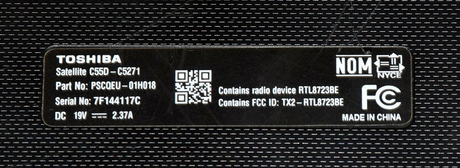 FLAWED LCD Toshiba Satellite C55D-C5271 15.6″ AMD A4-7210 1.8GHz Quad Core 8GB