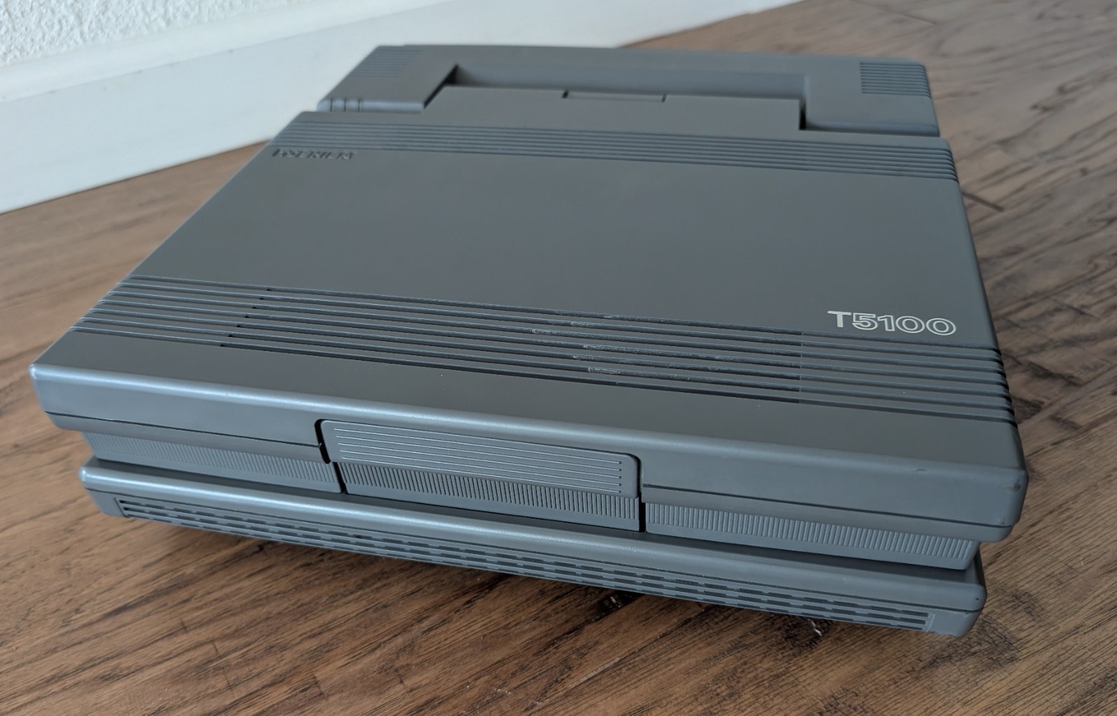 Toshiba T5100 vintage laptop PA8040U – for parts