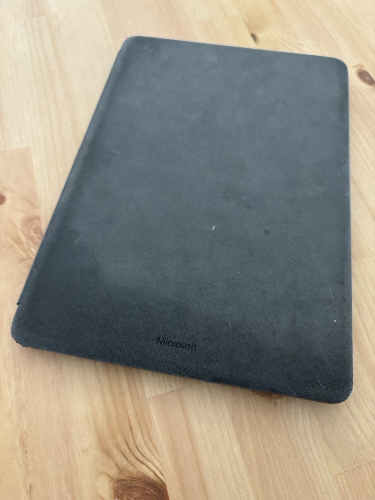 Microsoft Surface Pro 11 Copilot+ PC 13″ Snapdragon X Plus 16GB 512GB WiFi- Refu