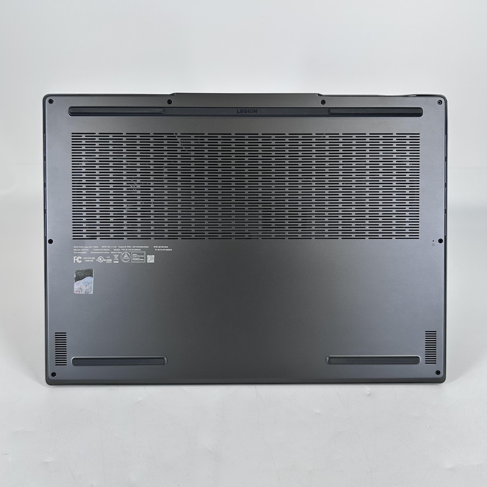 Lenovo Legion Slim 7i 16 240Hz QHD+ 2.4 GHz i7-13700H 16GB 1TB SSD RTX 4060