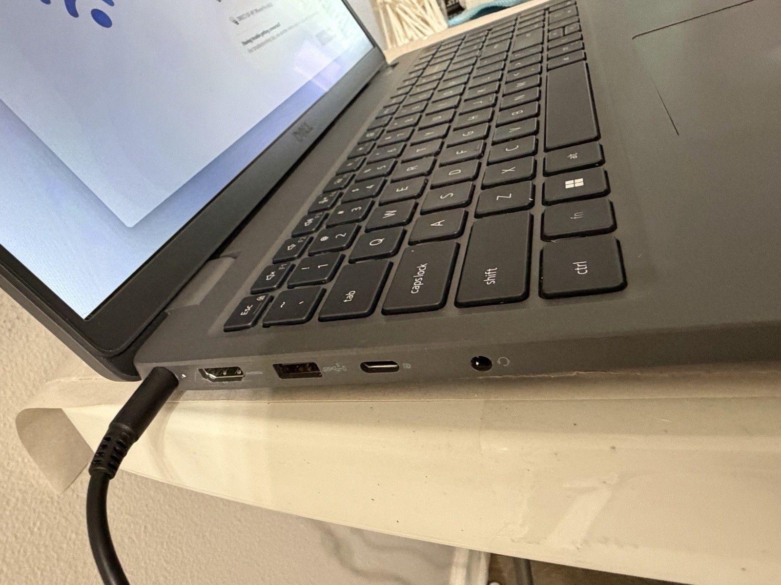 DELL Latitude 3540 15.6 HD, 256 GB HD, 16 GB RAM, i5, Windows 11 Pro