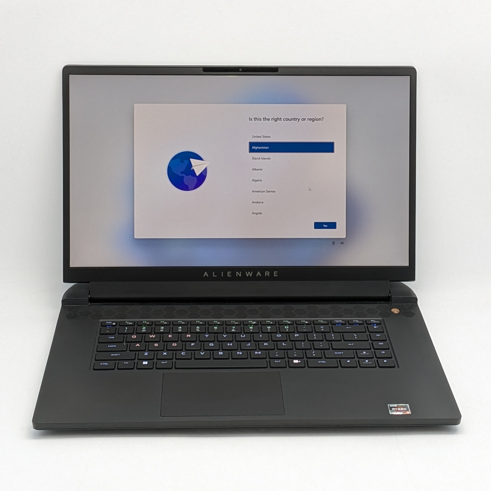 Alienware m17 R5 AMD 17.3″ Ryzen 9 6900HX 16GB DDR5 1TB SSD RTX 3070 Ti Win11H