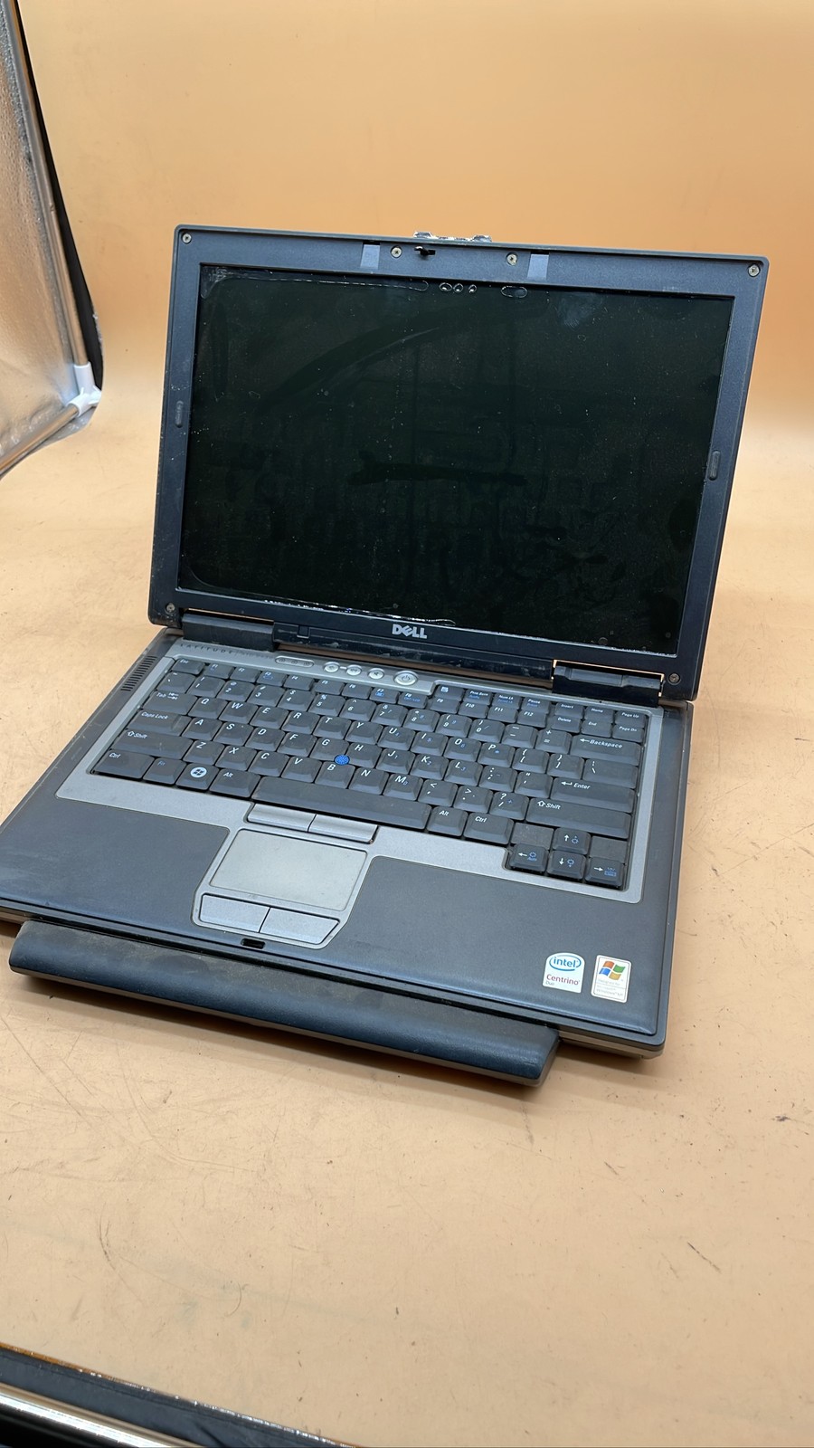 Lenovo ThinkPad T510 15.6-Inch & Dell Latitude D630 ATG 14.1-Inch Laptops No HDD