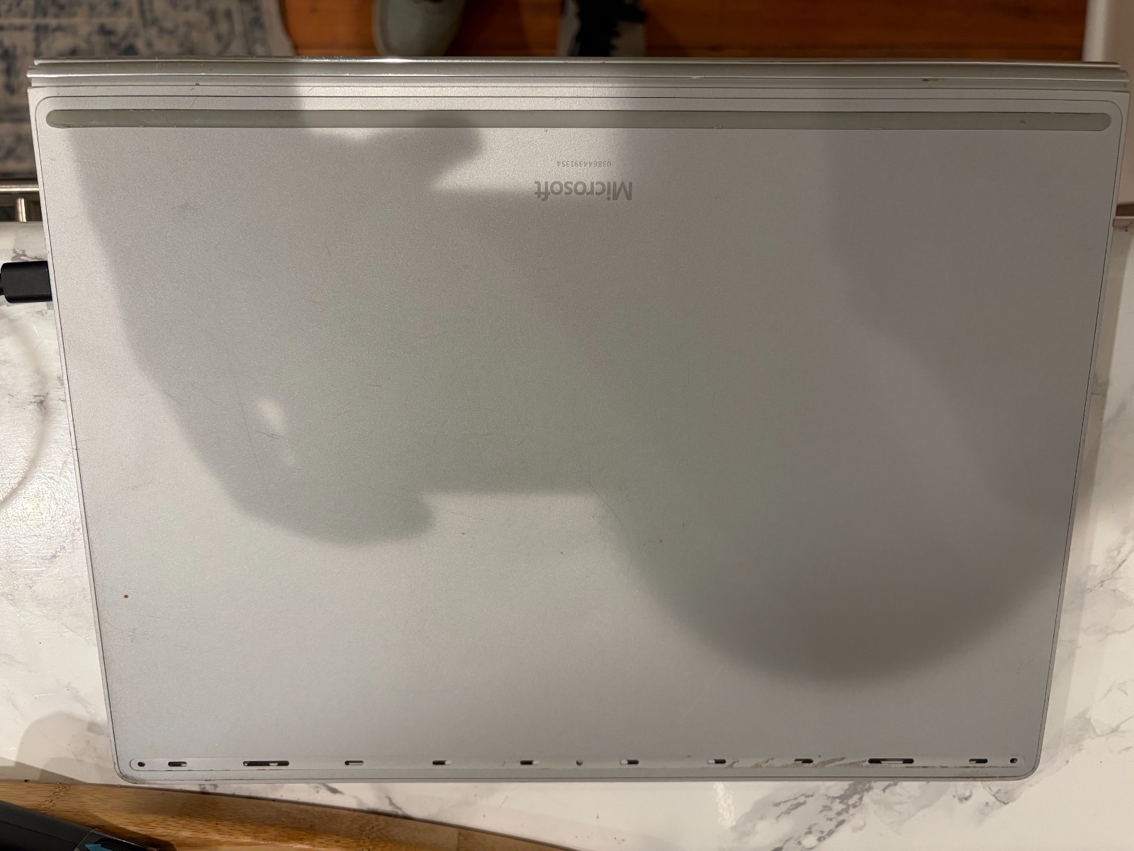 Microsoft Surface Book 2 1832 13.5″ i5 8350U 1.70GHz/ 8GB / 256GB SSD / Adapter