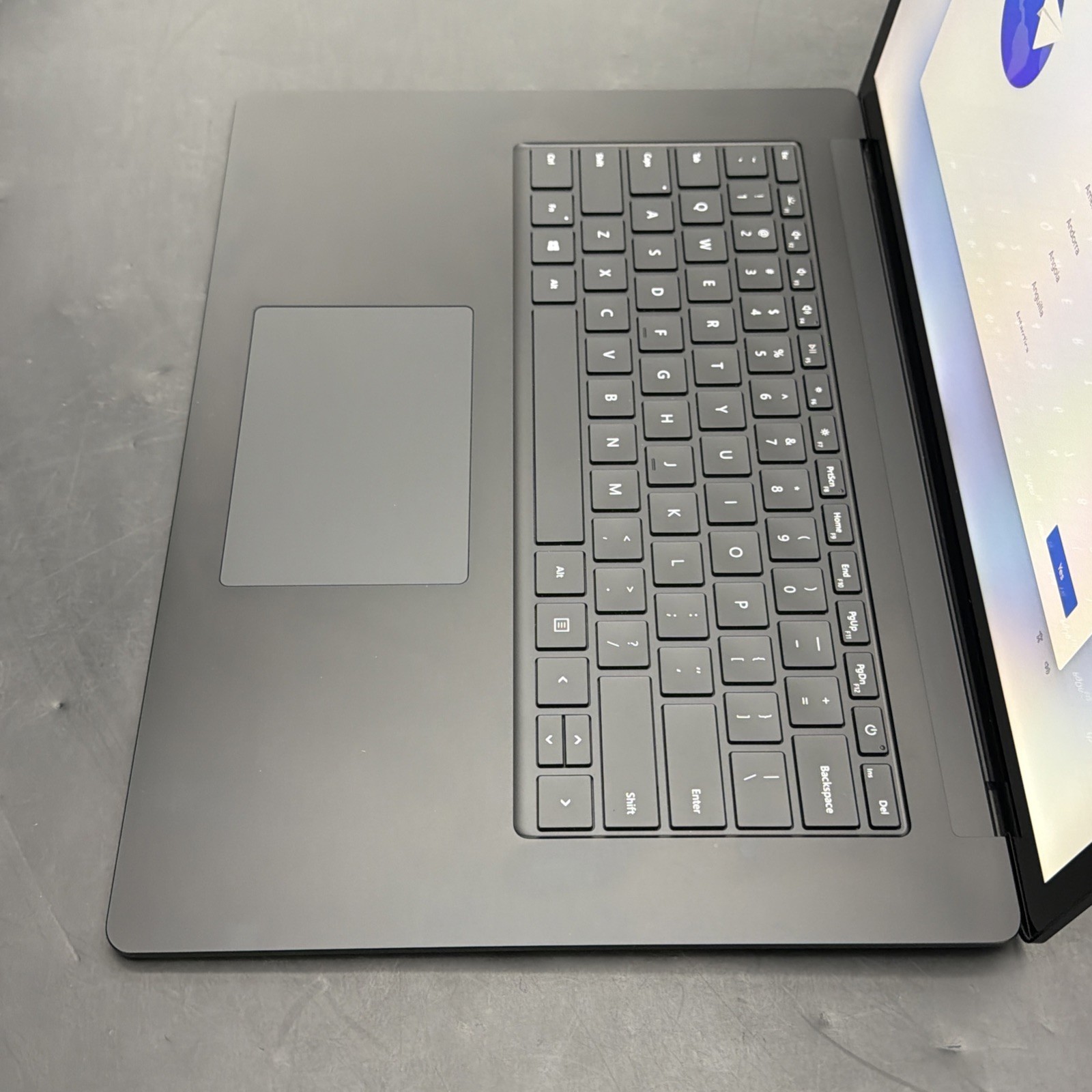 Microsoft Surface Laptop 3 1873 15″ Ryzen 5 Surface Edition 2.1GHz 8GB RAM 256 S
