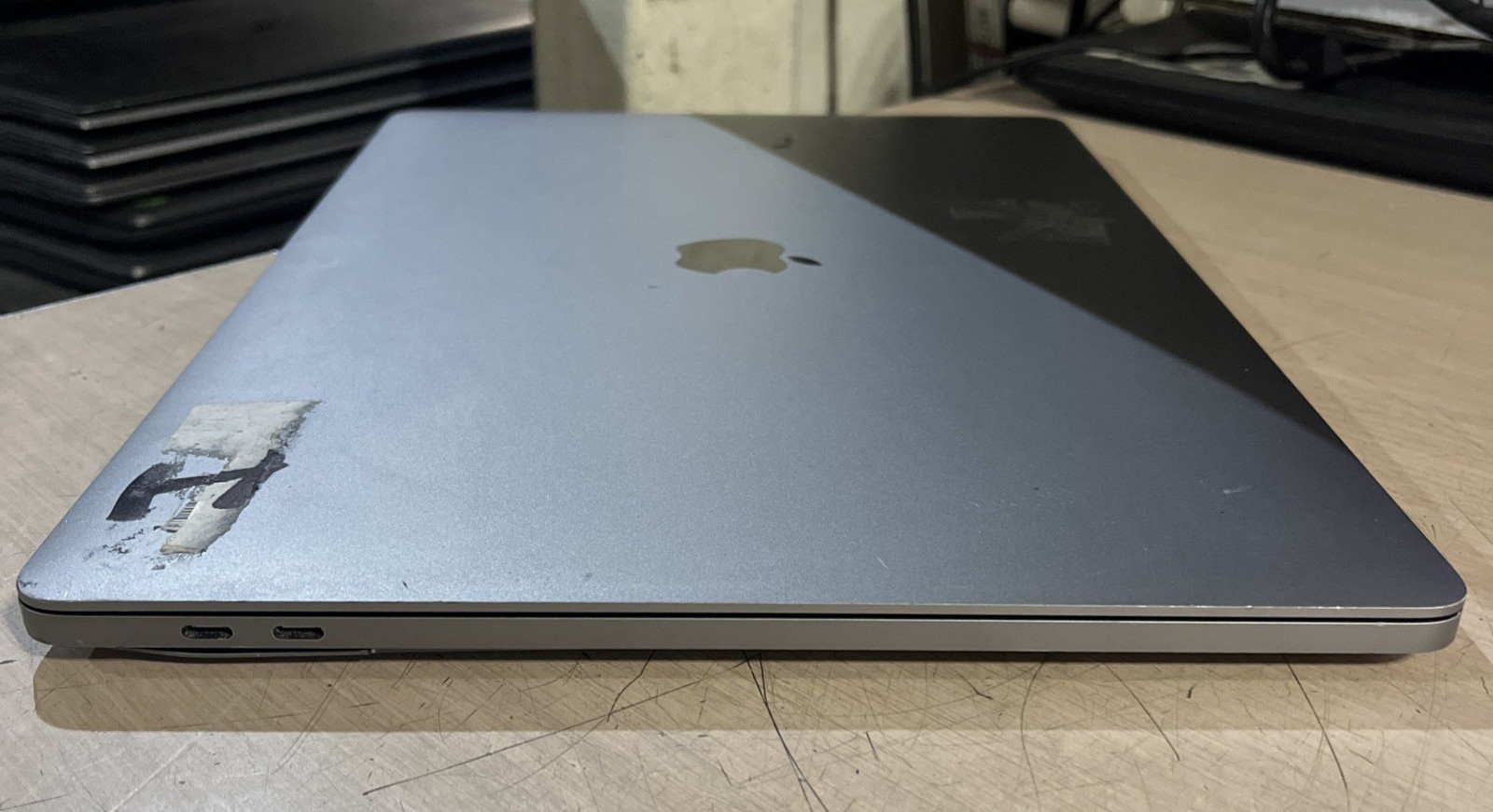 APPLE MACBOOK PRO 16″ 2019 CORE I7-9750H 2.6GHZ 16GB 512SSD
