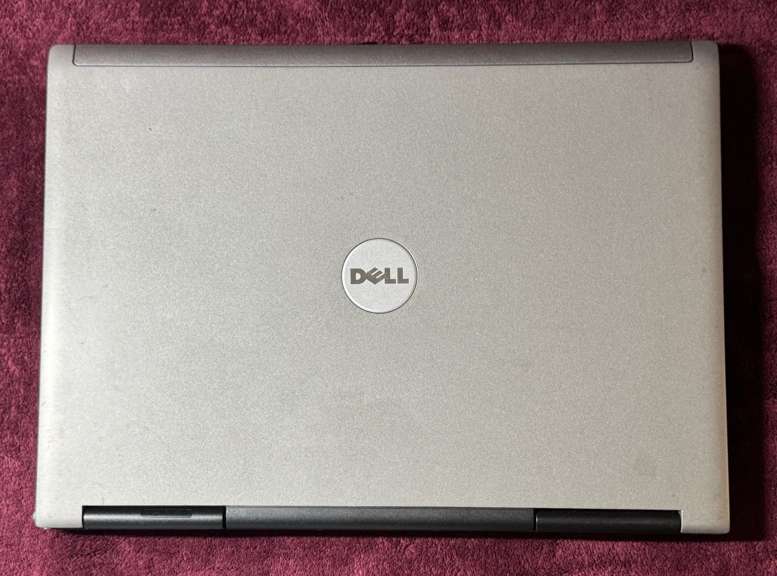 Complete Dell Latitude D531 – 14.1”/1.80GHz/2GB/160GB HDD/WiFi/Serial D-SUB/WIN7