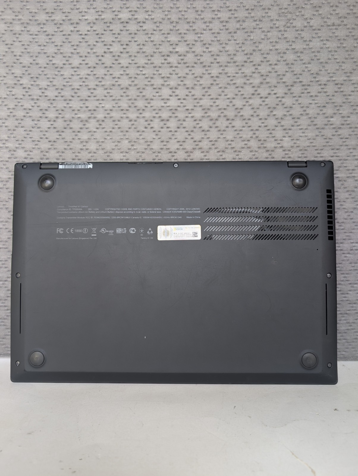 Lenovo ThinkPad X1 Carbon i5-3427 4GB 256GB SSD, BKLT KB Win 10Pro AC Adapter