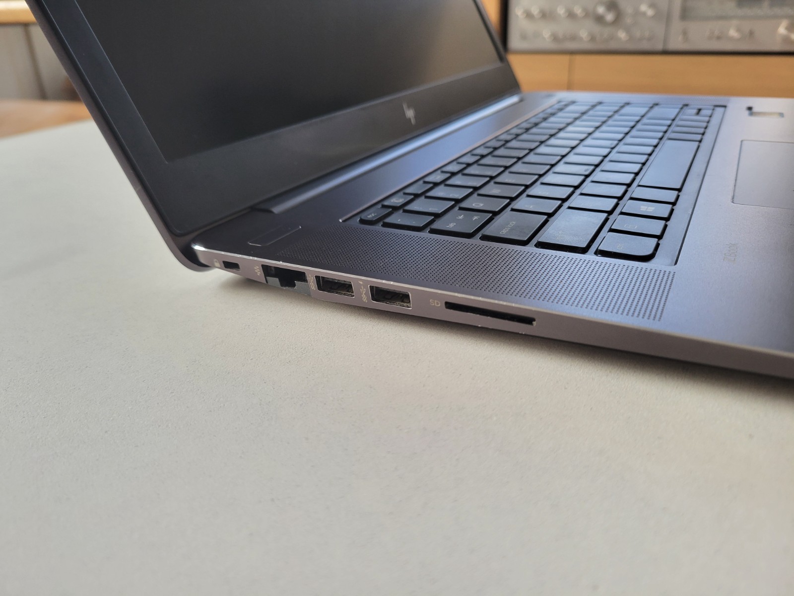HP ZBook Studio 15 G4 Xeon E3-1535M, 32GB RAM, Quadro M1200, 1TB 990 Pro M2