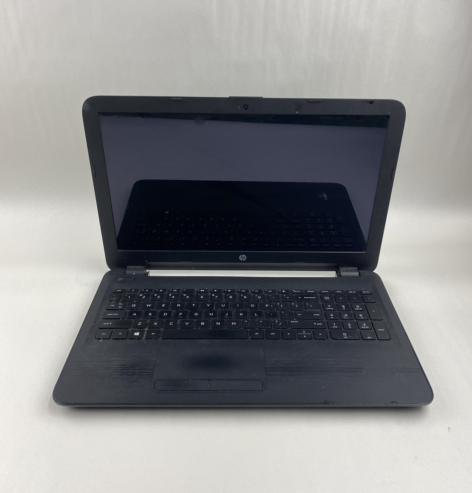 HP 15-ba079dx AMD A10-9600P 2.40GHz 4GB RAM 15.6″ No Battery/HDD/OS BAD SCREEN