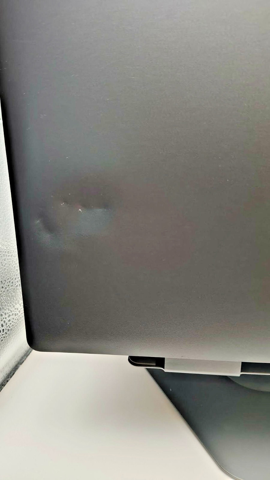 Dell Latitude 5500 | 15.6″ | i5-8265U (8 Threads) | 8GB | 256GB SSD | Zorin OS |