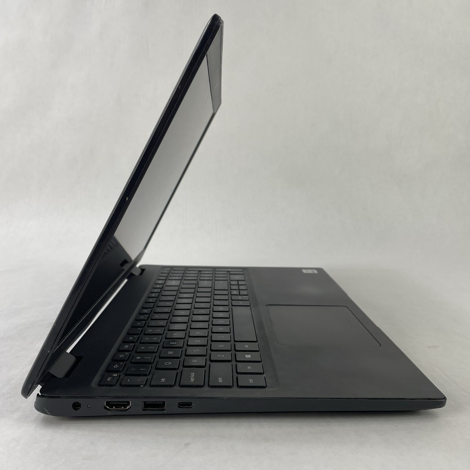 Dell Latitude 3510 15.6″ i5-10210U 1.60GHz 8GB RAM No SSD No OS – Bad Top/Corner