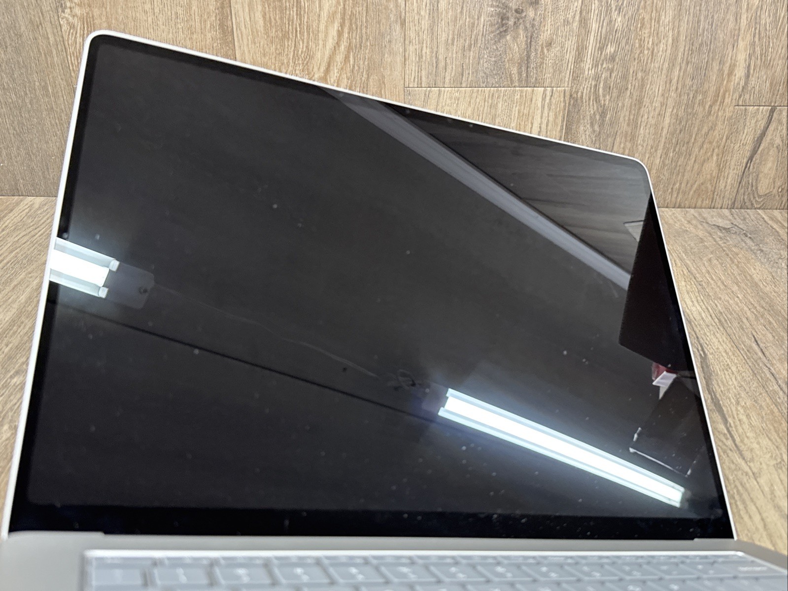 Microsoft Surface Laptop 7 2037 13.8″ Snapdragon X 3.4GHz 16GB RAM 512GB SSD