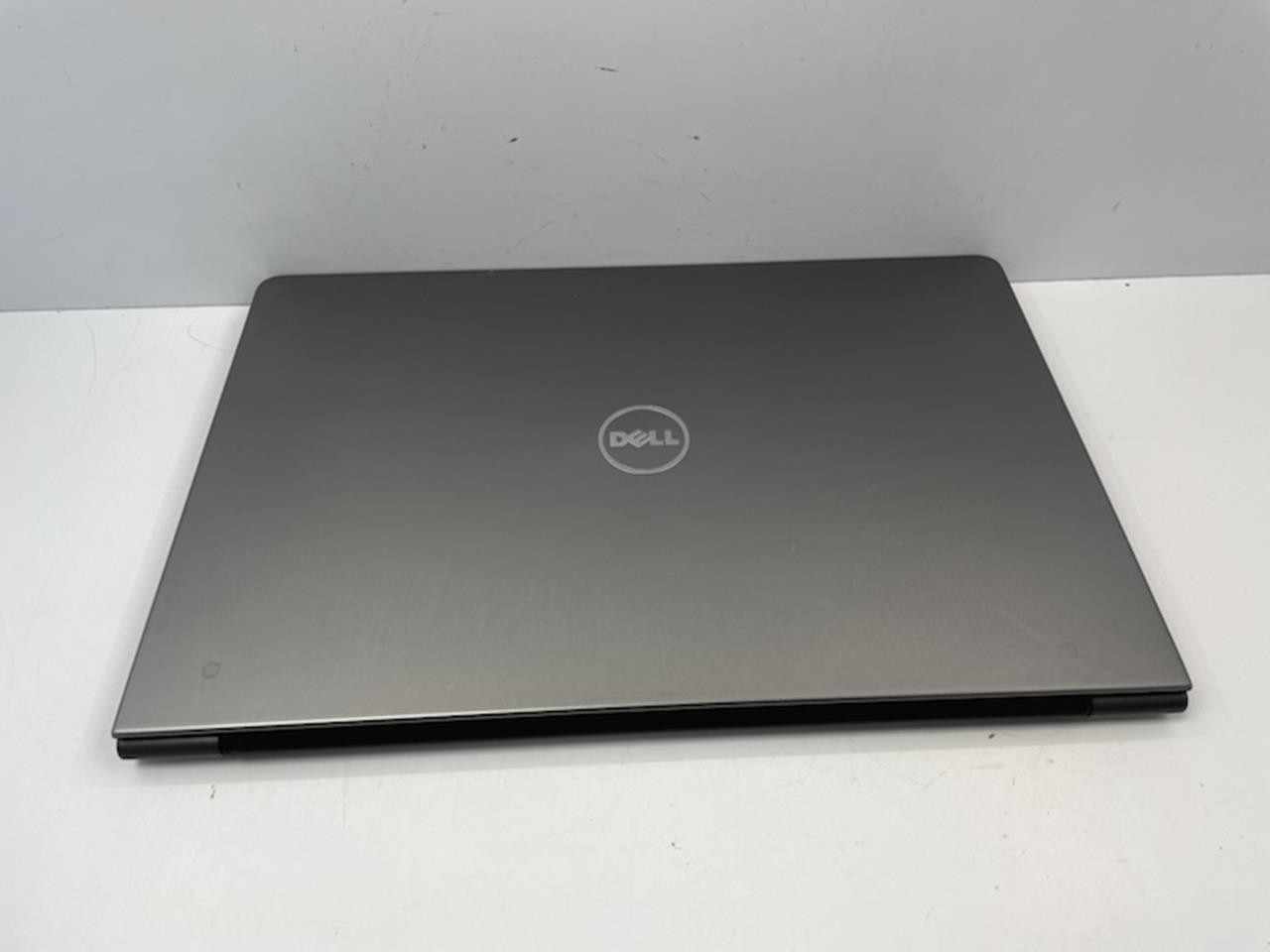 DELL VOSTRO 5568 Laptop w/ Intel Core i5-7200U 2.50 GHZ + 8 GB | No HD/Battery