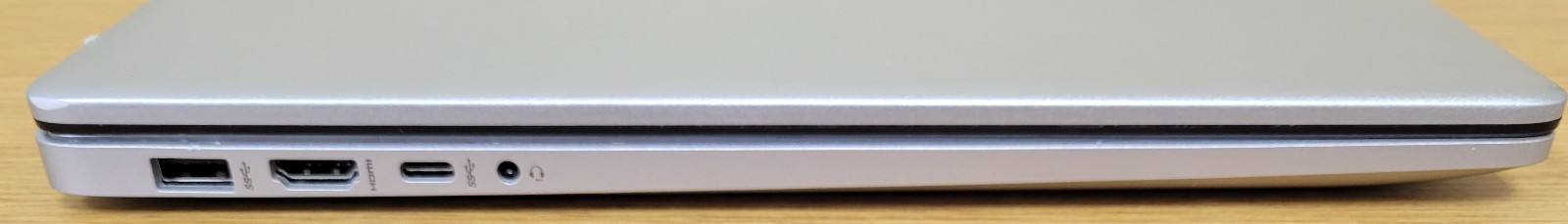 HP NoteBook 17-cp2025dx Ryzen 5 7520U 8GB DDR4 256GB NVMe No OS