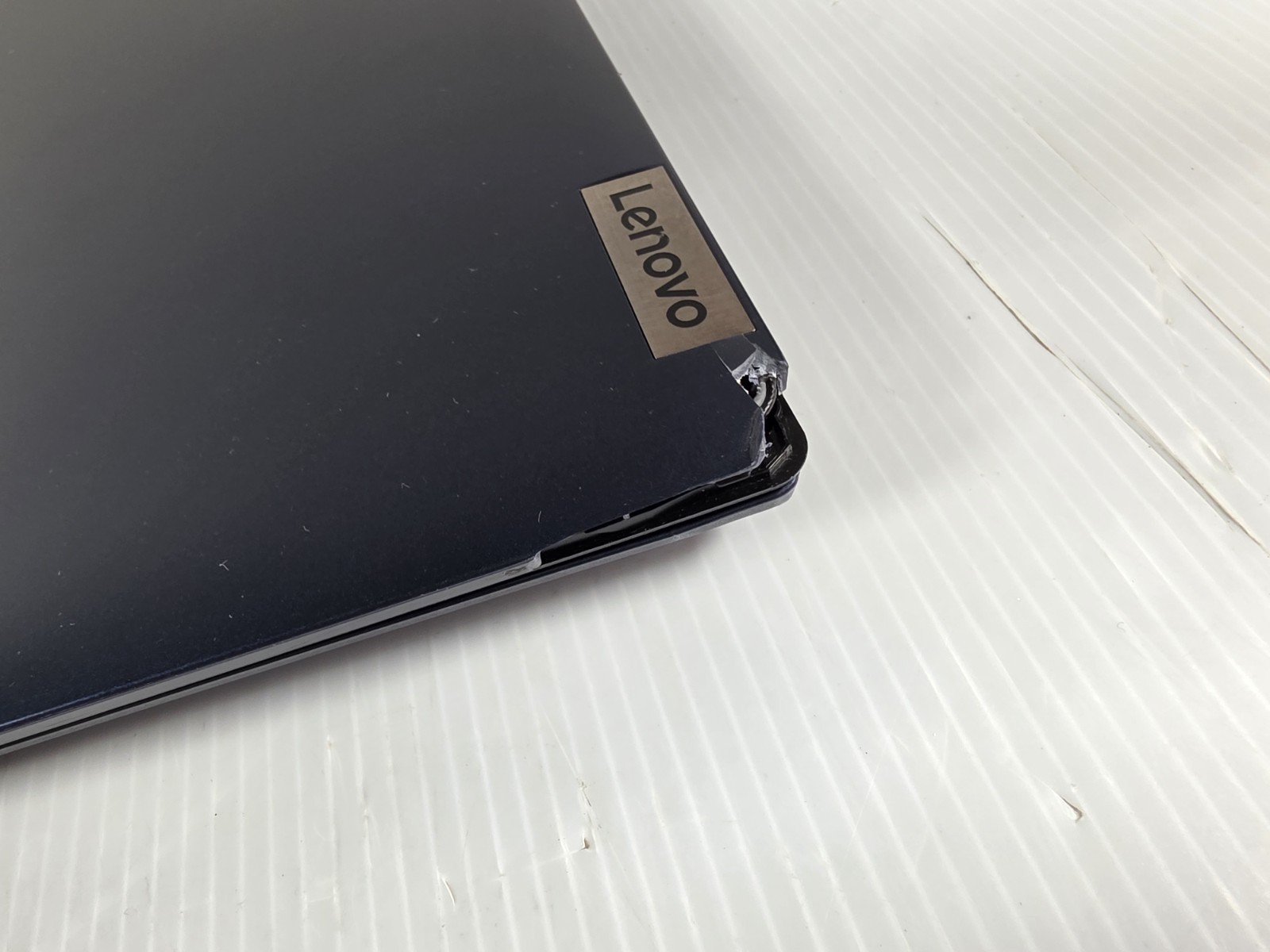 Lenovo IdeaPad 3 17″ Core i5-1035G1 1.00GHz 20GB Ram 500GB SSD Windows 11