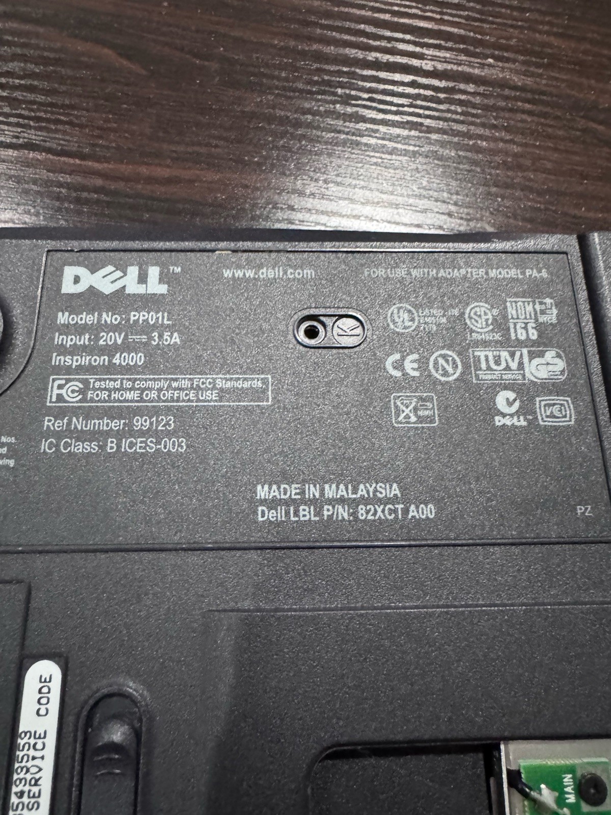 DELL INSPIRON 4000 Laptop – FOR PARTS – INTEL PENTIUM NO Hard Drive, No Charger