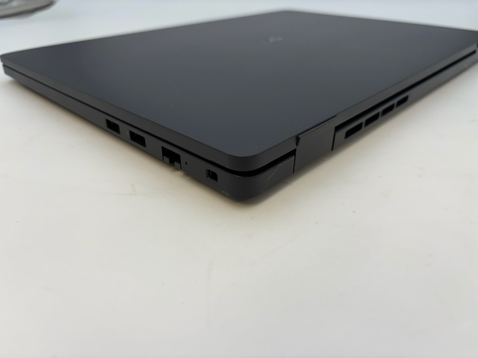 Dell Pro 16 PC16250 16″ 256 GB SSD 8 GB RAM Intel Core 3 100U Windows 11 Pro