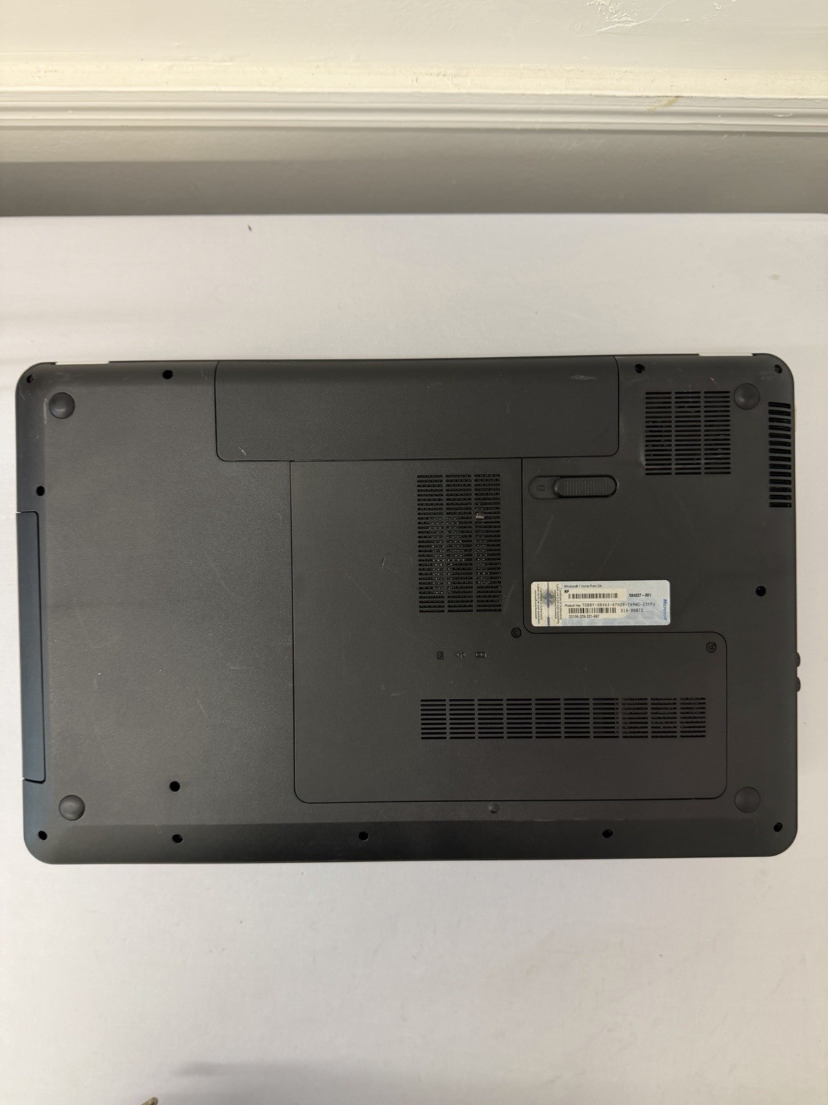 HP Pavilion g7 Laptop – Good Screen – Intel i3-2330M – RAM 4 GB – Read Des