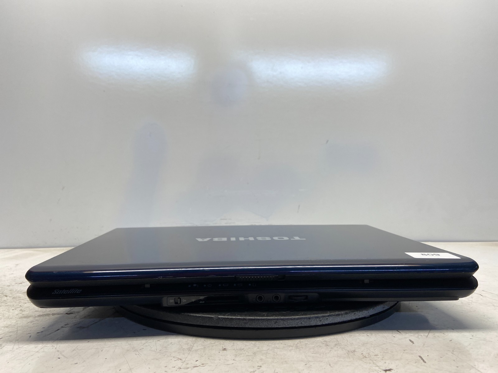 Toshiba Satellite L305D-S5934 AMD Turion X2 RM-70 2GHz 1 GB NO HDD