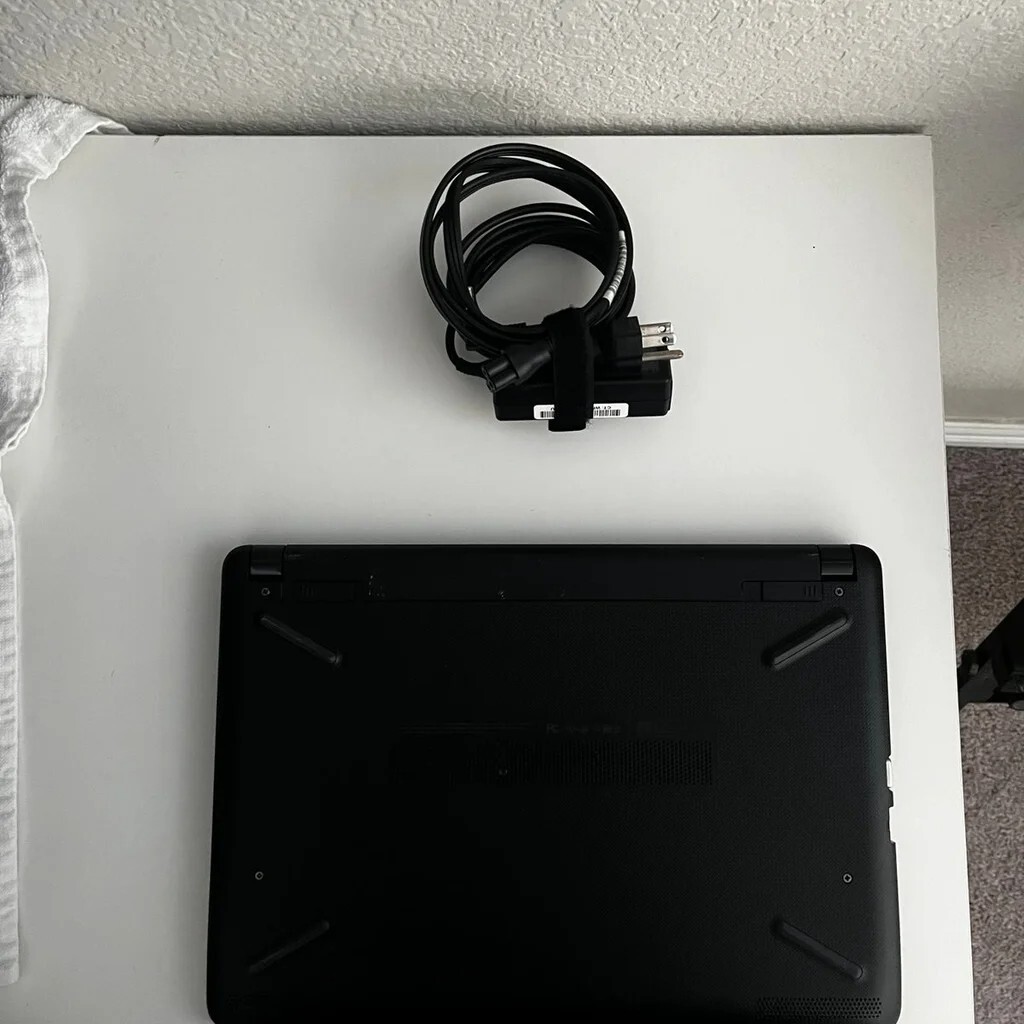 Hp Notebook 14 Laptop E2-9000e RADEON R2 Processor