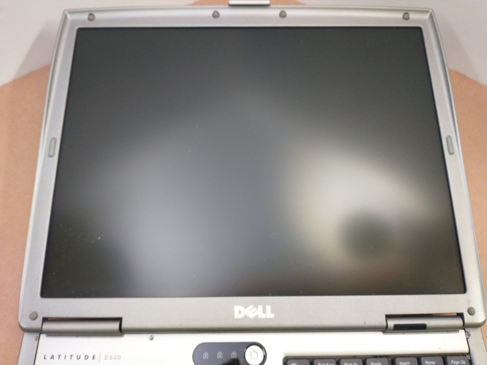 Dell 14″ XGA D500 Linux Pre-Installed AntiX / Parallel+Serial+Ethernet+WIFI+USB