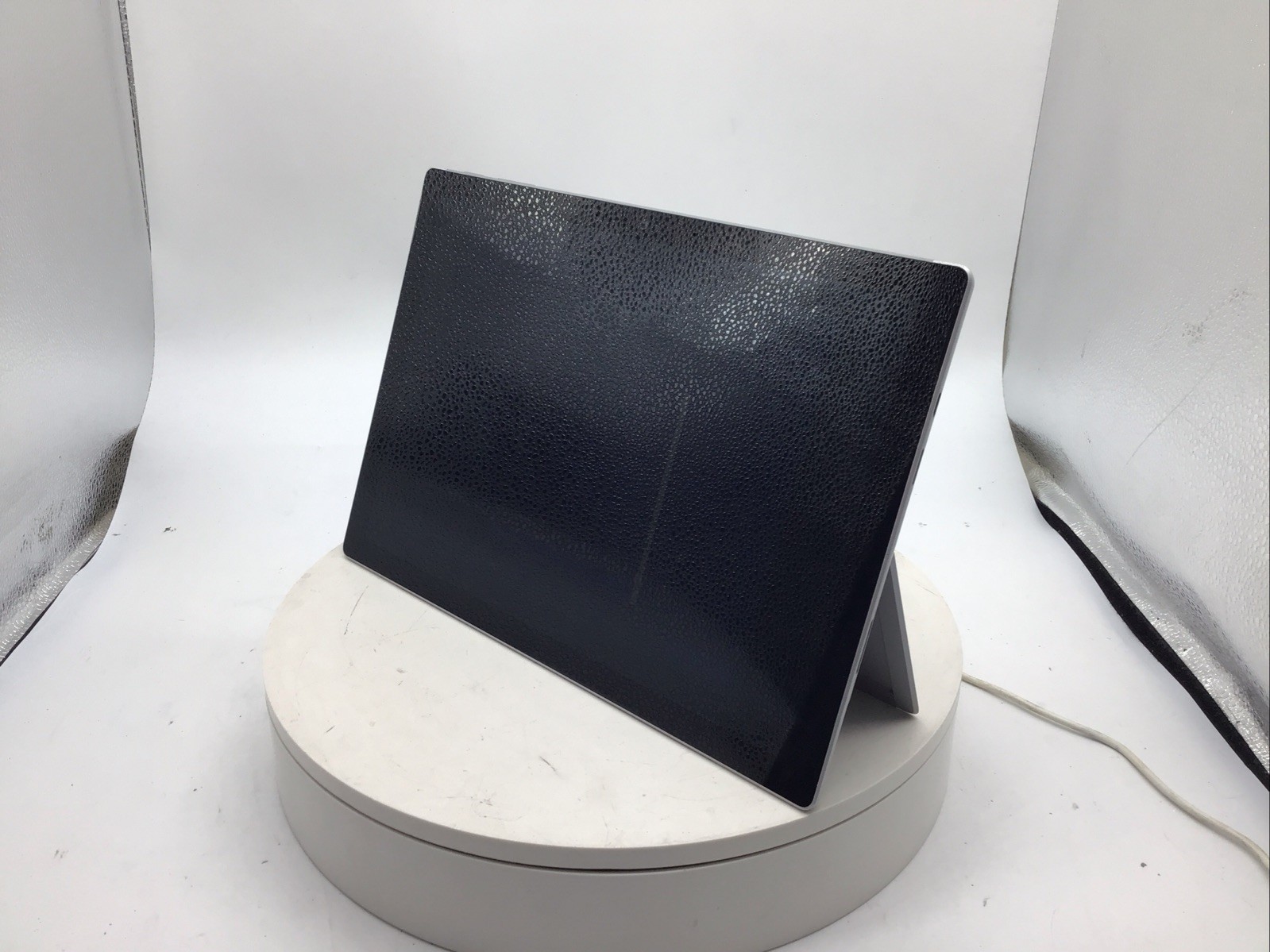 Microsoft Surface Pro 7 1866 12.3″ Laptop i5-1035G4 16 GB RAM 256GB SSD W10P U
