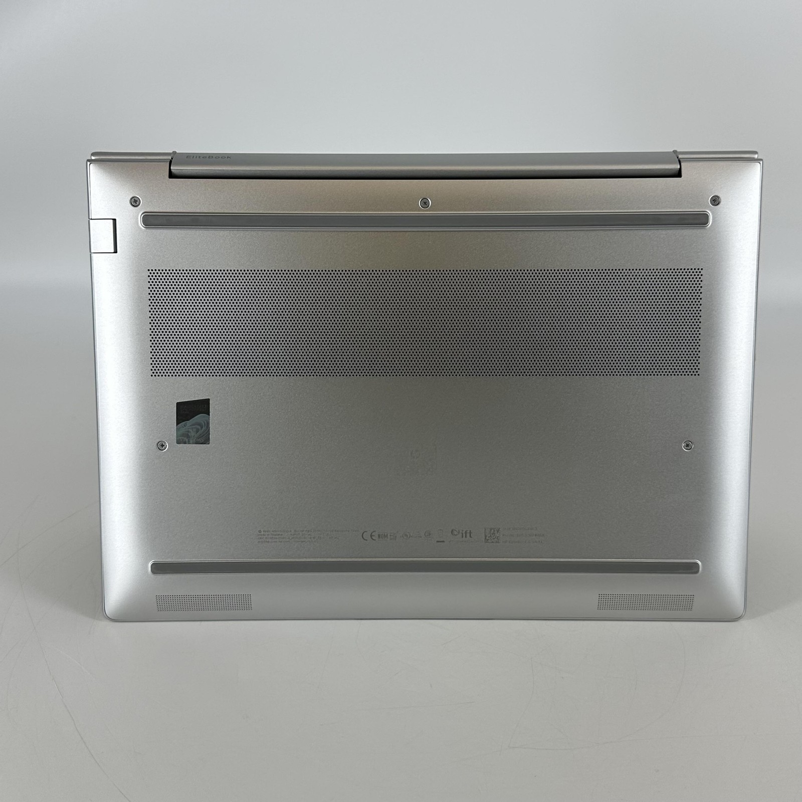 HP Elitebook 6 G1i 14 FHD+ 2.0 GHz Ultra 5 235U 16GB 512GB SSD Excellent