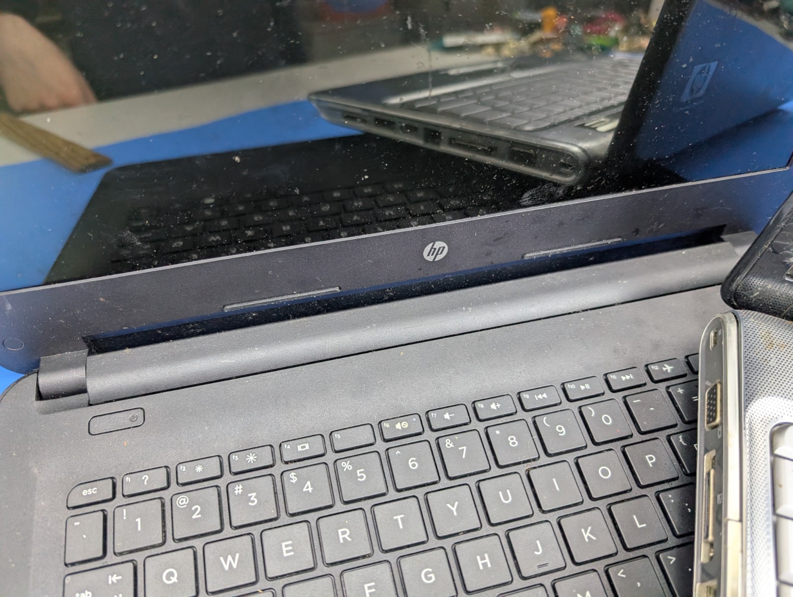 Lot of 2 HP Computer Laptops UNTESTED FOR PARTS