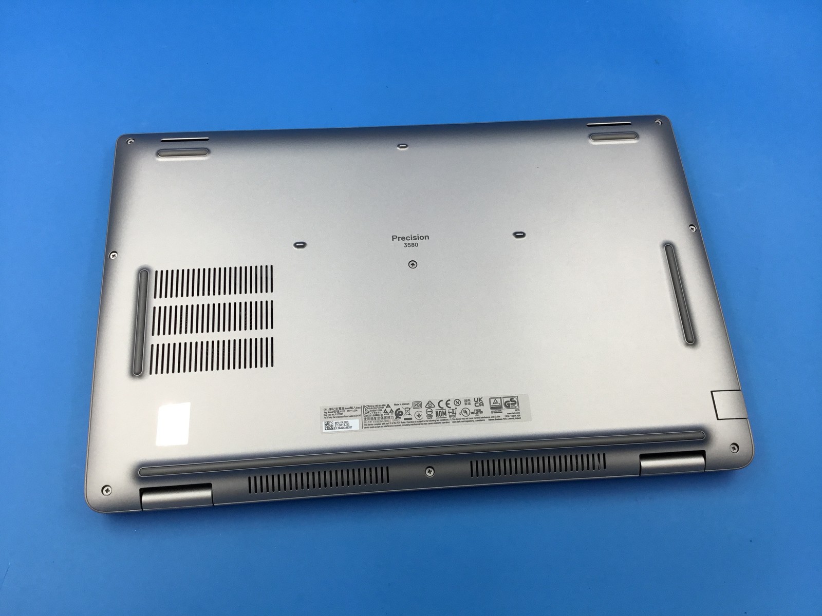 Dell Precision 3580 15.6 Laptop I7-1355U 16GB RAM 512GB SSD BT BKLIT WEBCAM FHD