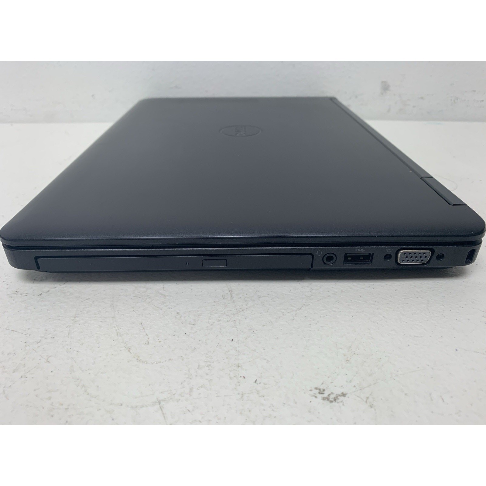 DELL LATITUDE E5440 /i3-4030U 1.9GHz 120GB SSD 4GB RAM Windows 10 Pro