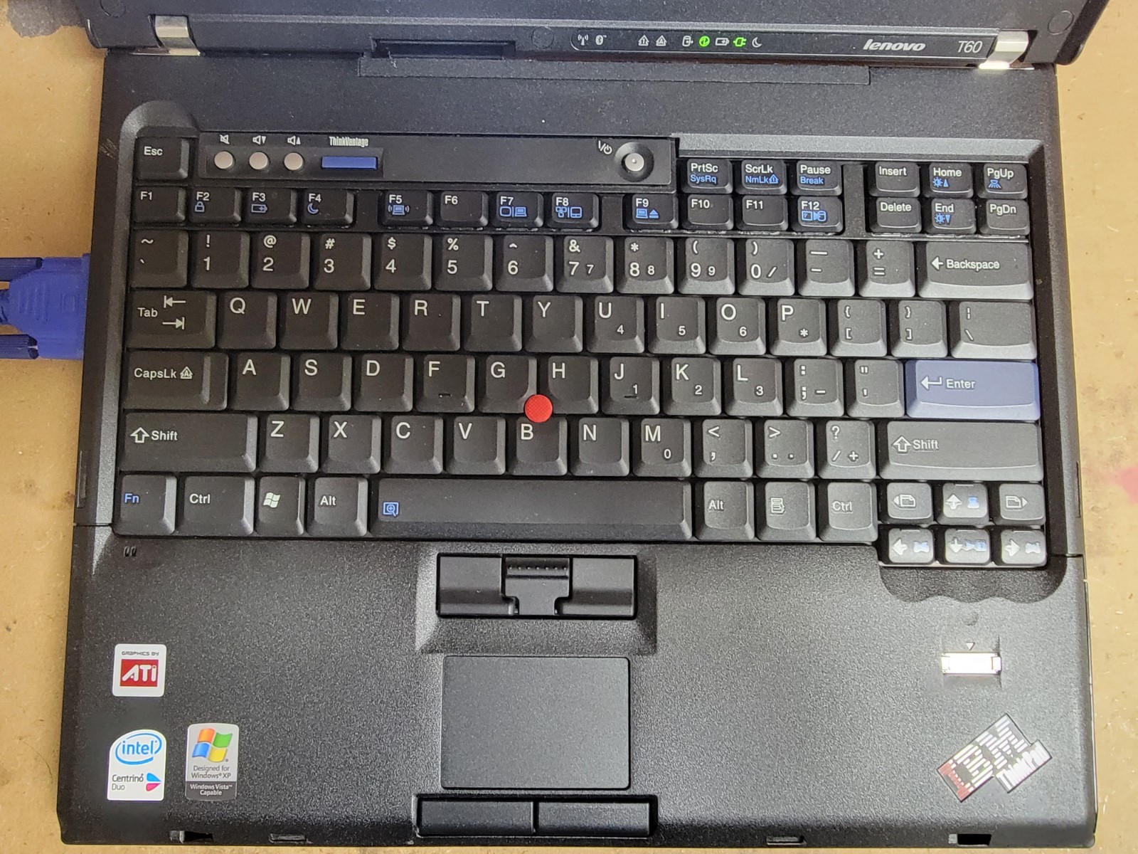 Lenovo T60 LAPTOP – INTEL CORE DUO – 2GB RAM – PARTS ONLY – Broken Screen