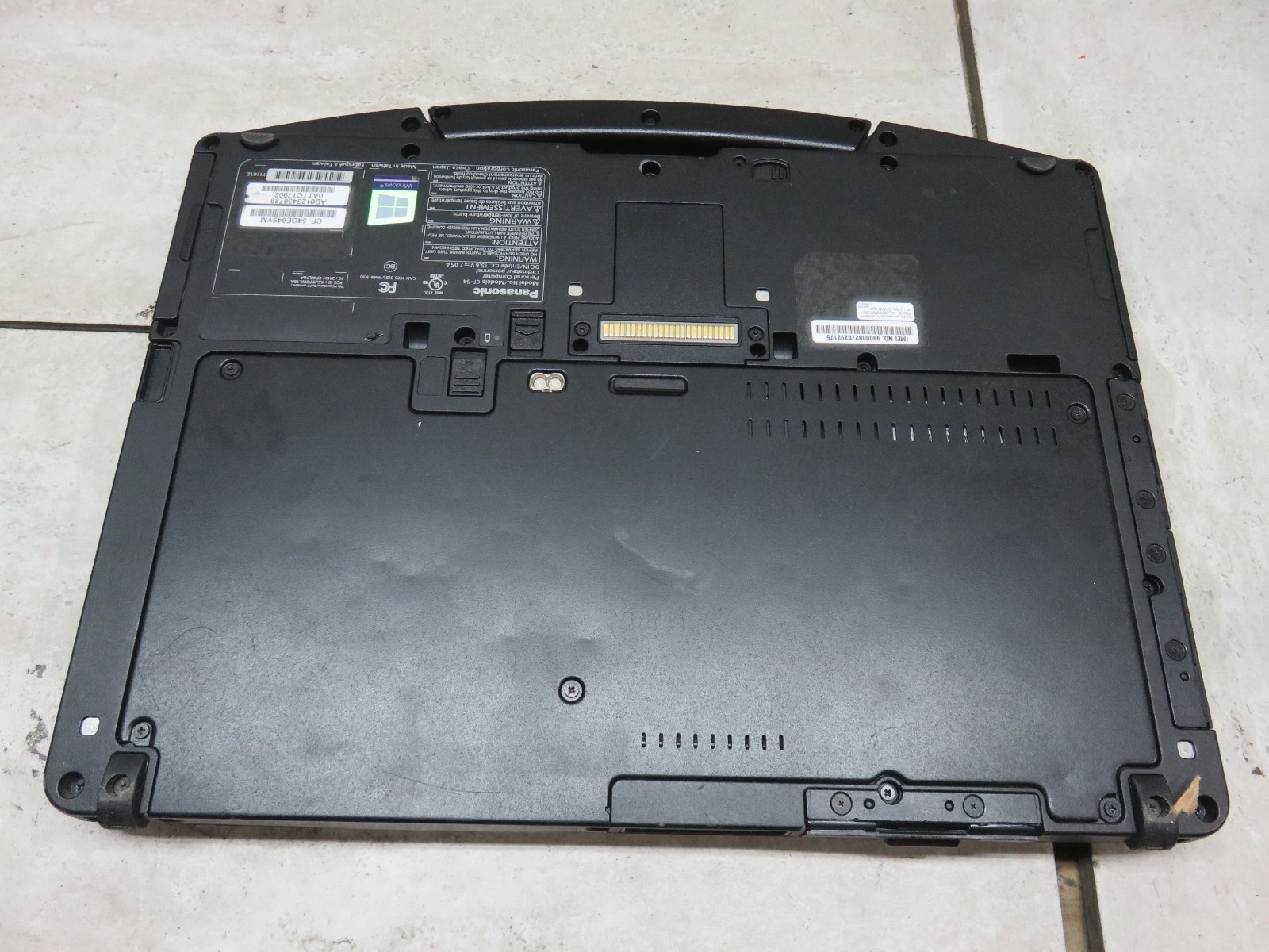 Panasonic ToughBook CF-54 i5-7300U CPU 8GB 256GB SSD WIN 11 PRO 3340 Hours